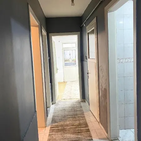 Spectecular Location In Taksim Cihangir/5 Person